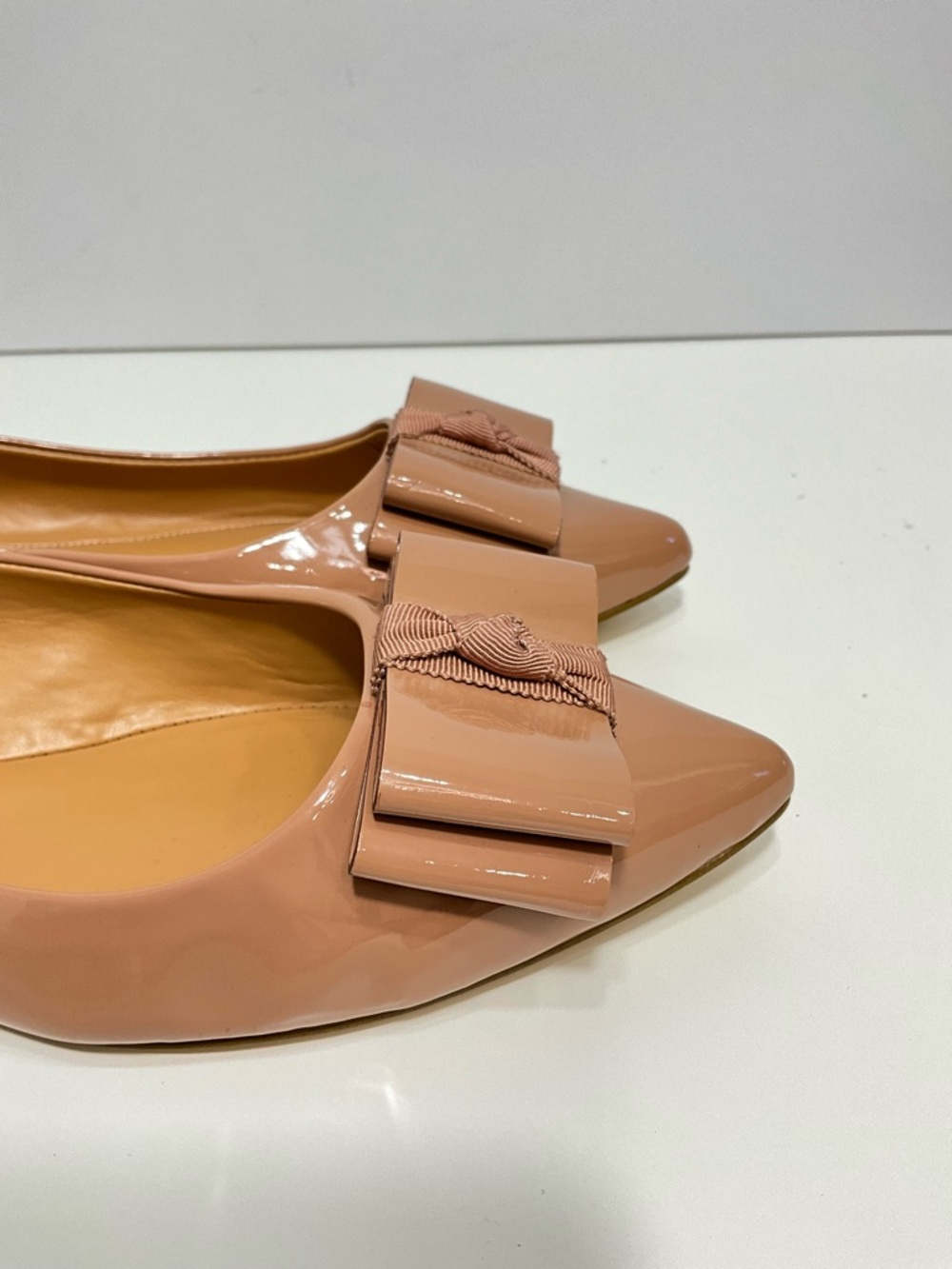 J.CREW Emery Patent Leather Flats Nude Pointed Toe Bow Detail Size 8.5 - Picture 7 of 10